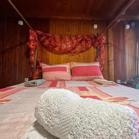 Nil Apartment *